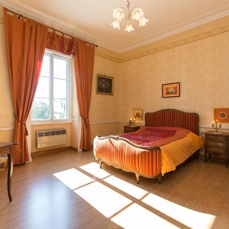 Chambres D'Hotes Du Chalet De Caharet Pipriac Buitenkant foto