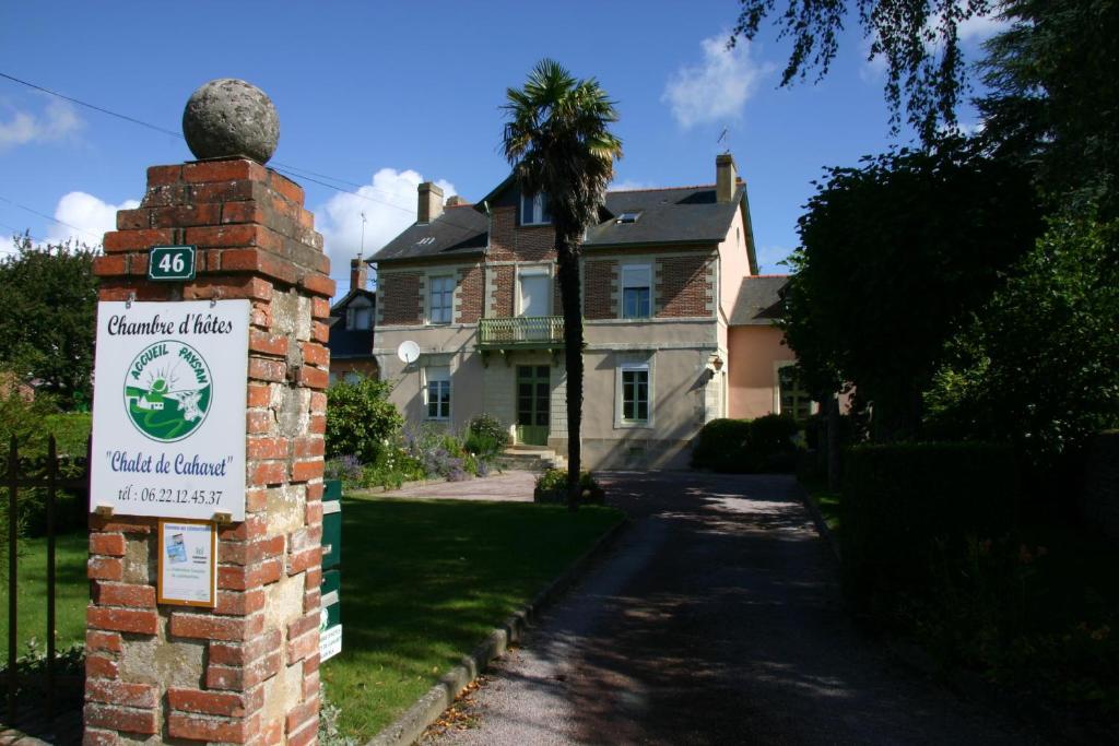 Chambres D'Hotes Du Chalet De Caharet Pipriac Buitenkant foto